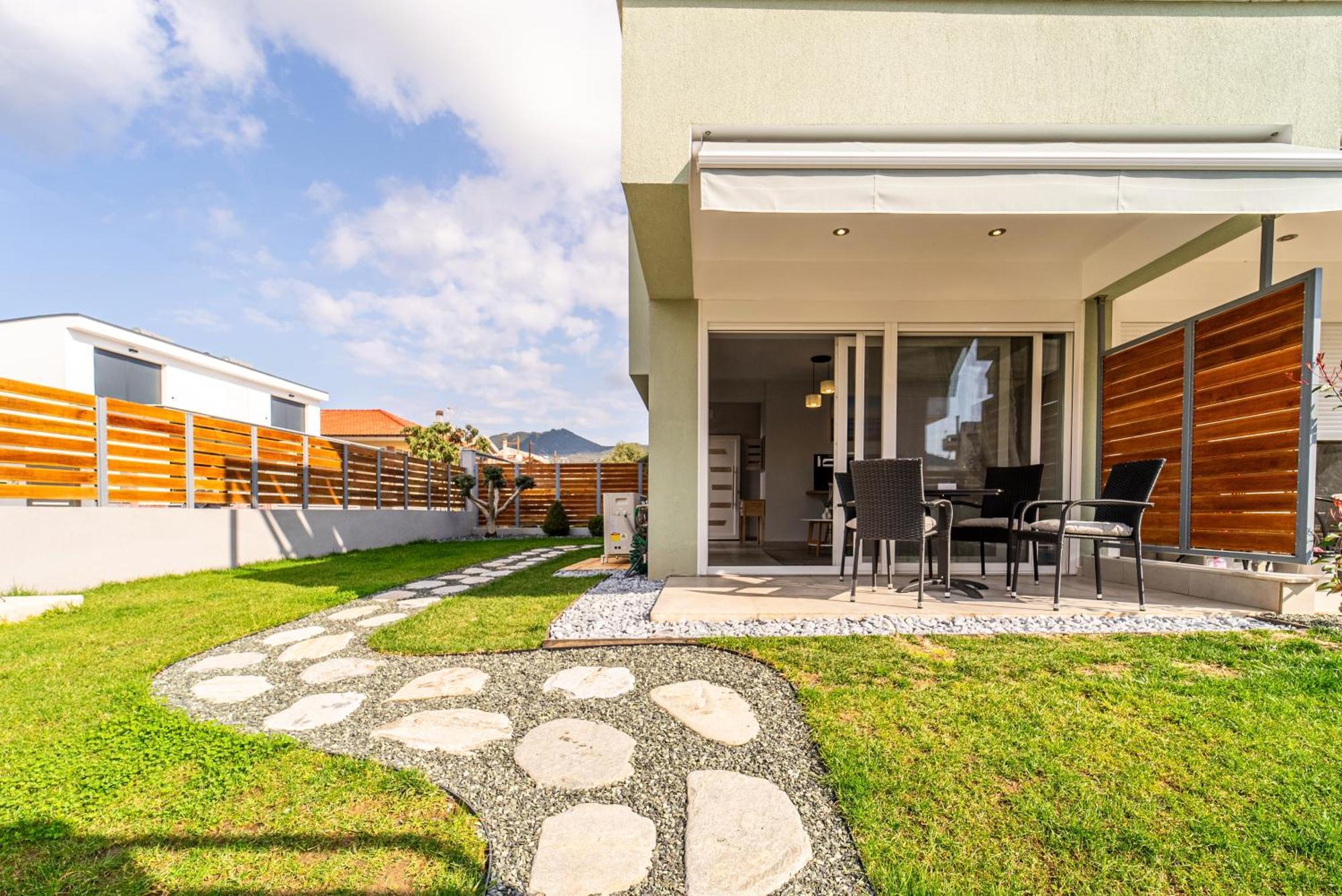 Aegean Twin Houses Nea Iraklitsa Bagian luar foto